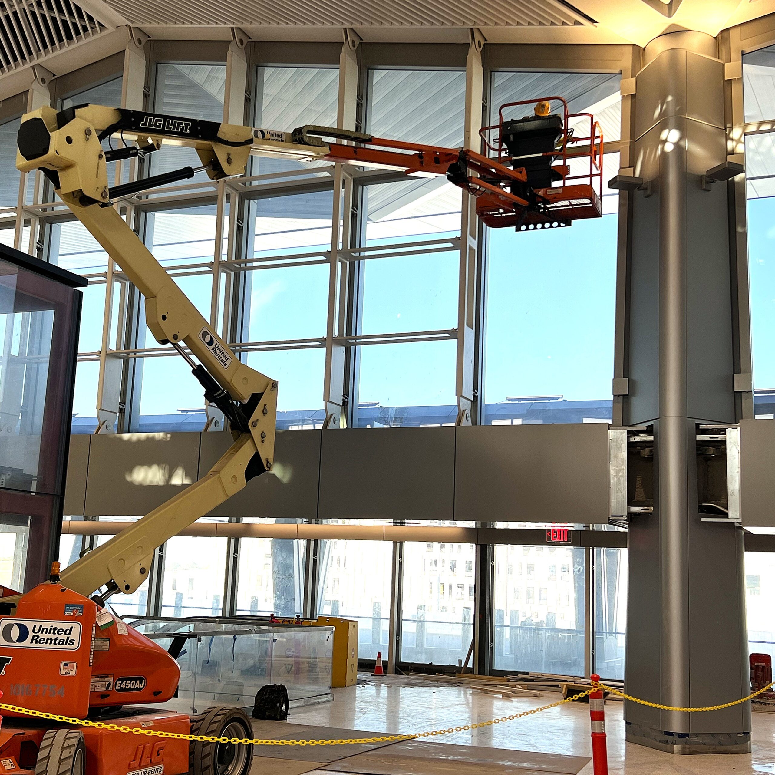 Commercial and industrial construction cleaning floor cieling windows New York